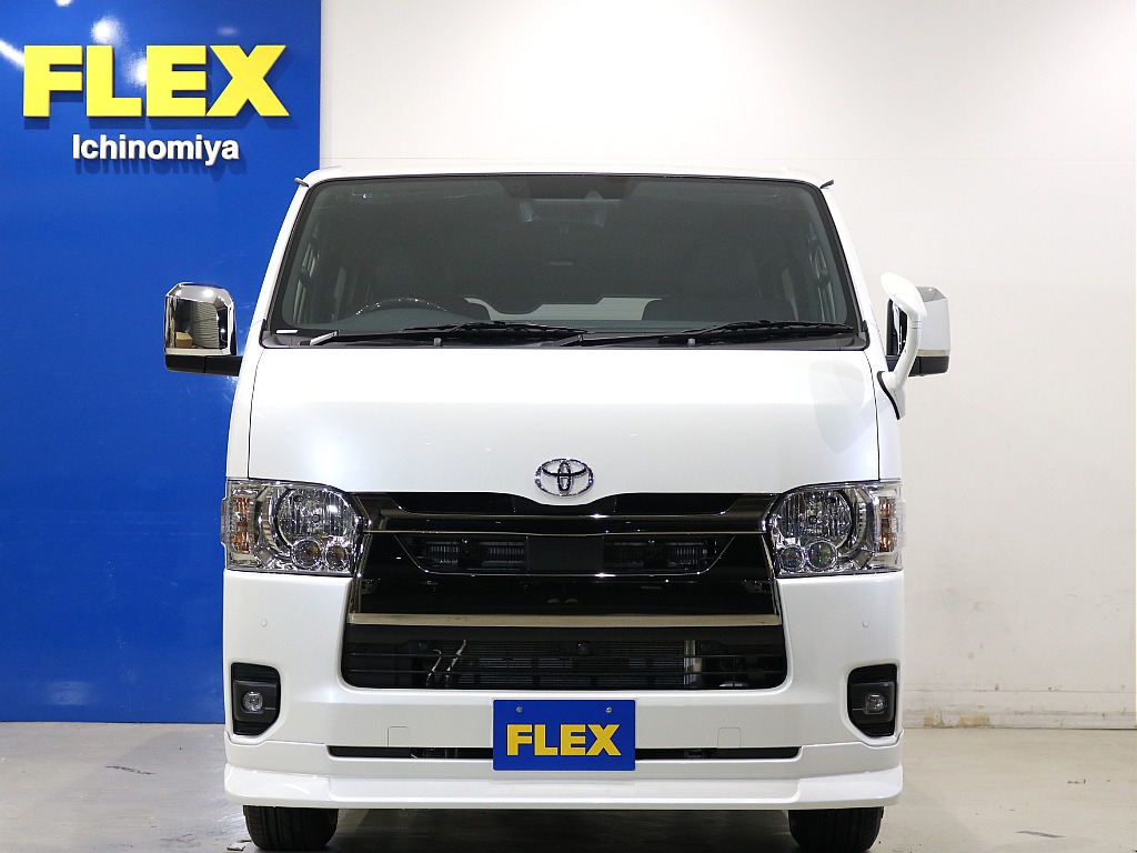 トヨタ ハイエースバン(5枚目)