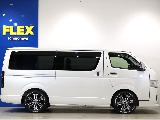トヨタ ハイエースバン(8枚目)
