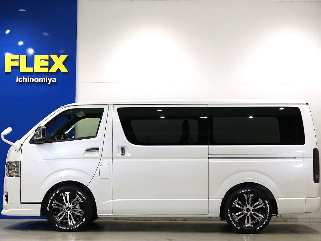 トヨタ ハイエースバン(9枚目)