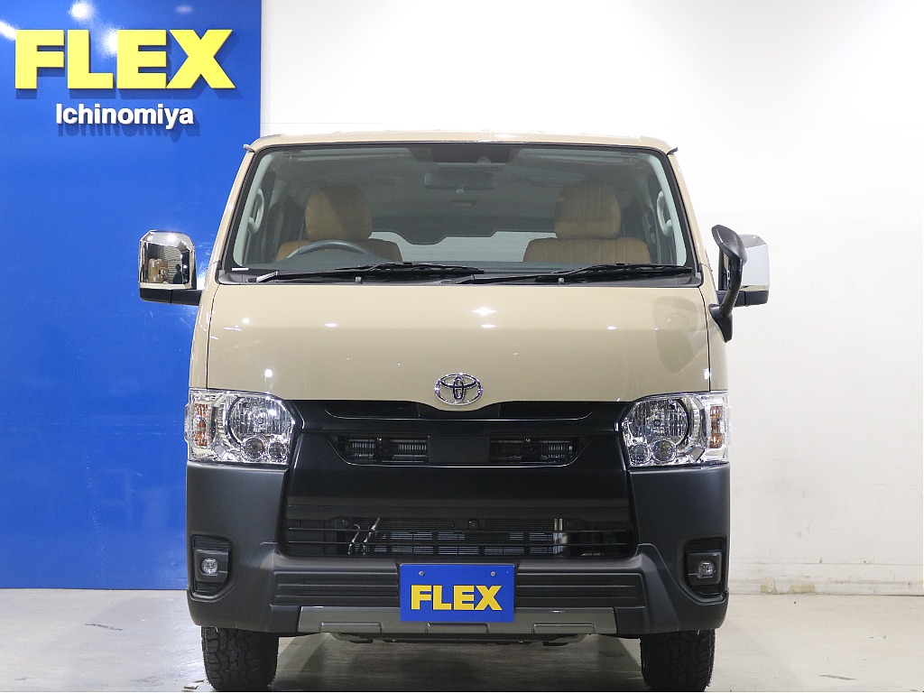 トヨタ ハイエースバン(5枚目)