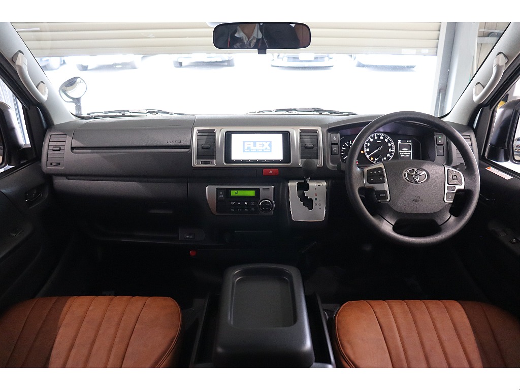 トヨタ ハイエースバン(12枚目)