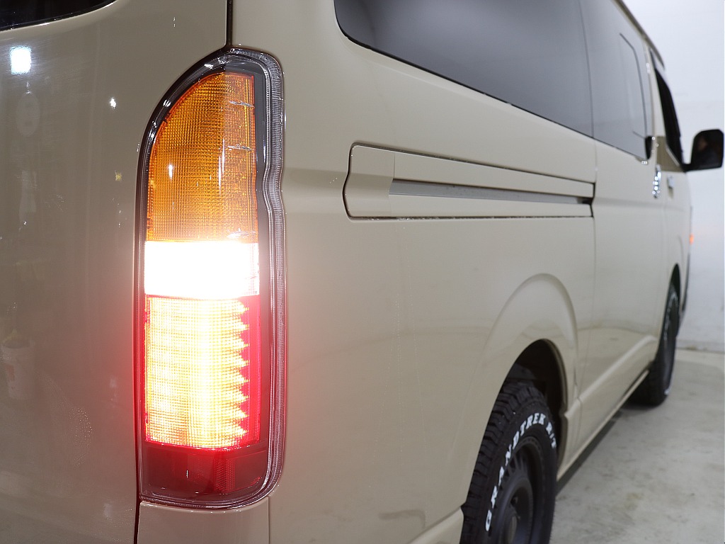 FLEX クラシックLEDテールランプ