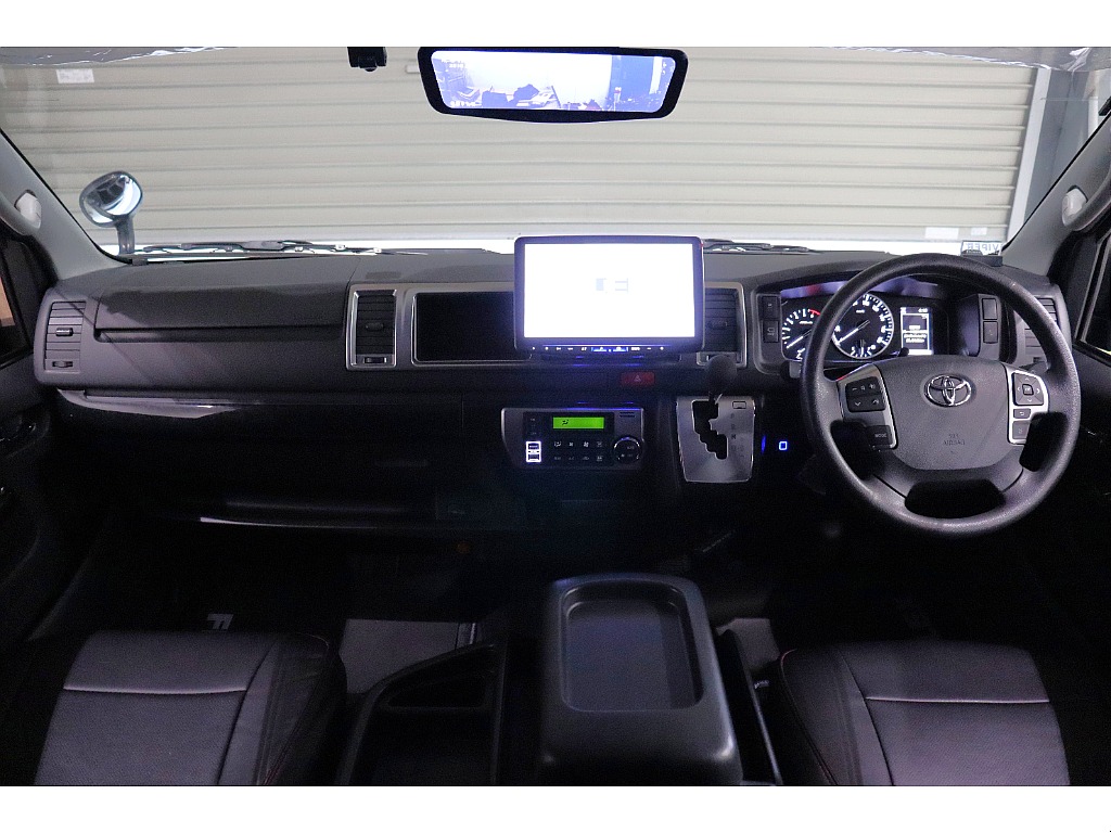 トヨタ ハイエース(12枚目)