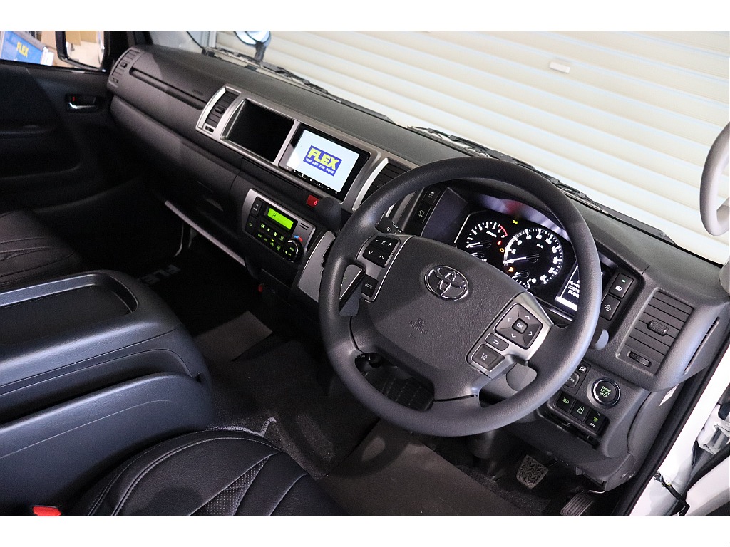 トヨタ ハイエース(13枚目)