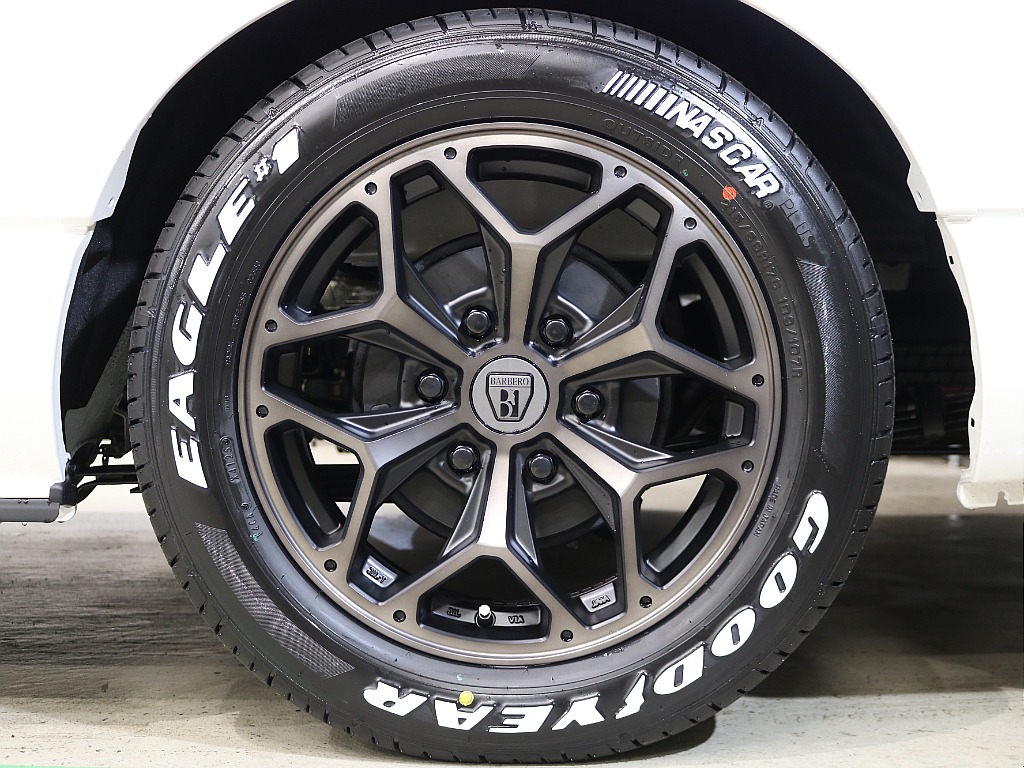 トヨタ ハイエース(20枚目)