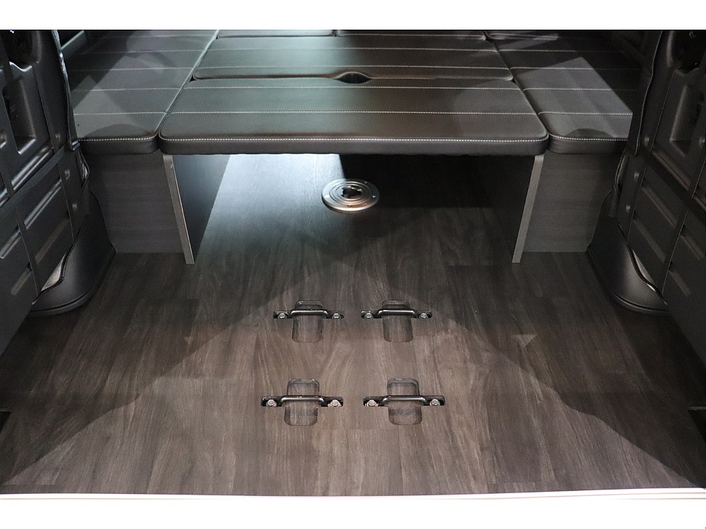 トヨタ ハイエース(32枚目)