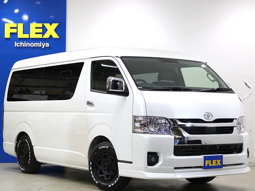 トヨタ ハイエース(4枚目)