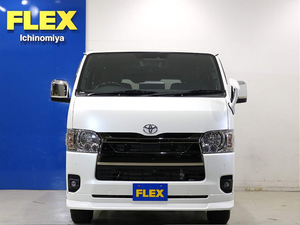 トヨタ ハイエースバン(5枚目)