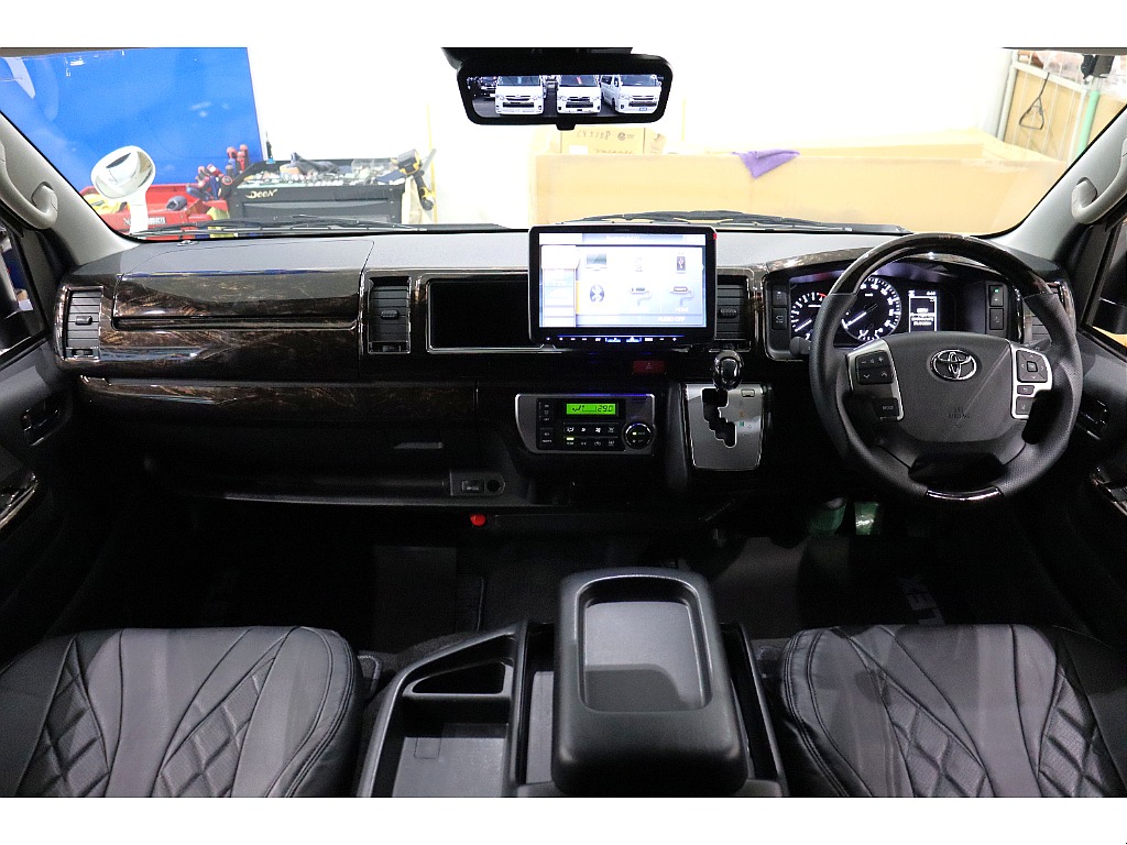 トヨタ ハイエース(12枚目)