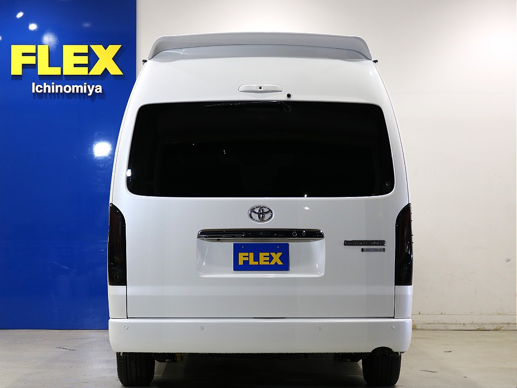 トヨタ ハイエース(10枚目)