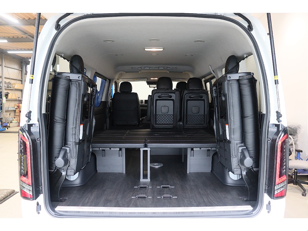 トヨタ ハイエース(15枚目)