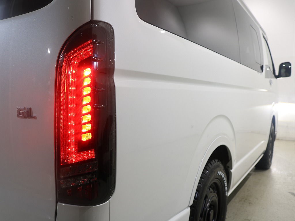 トヨタ ハイエース(28枚目)