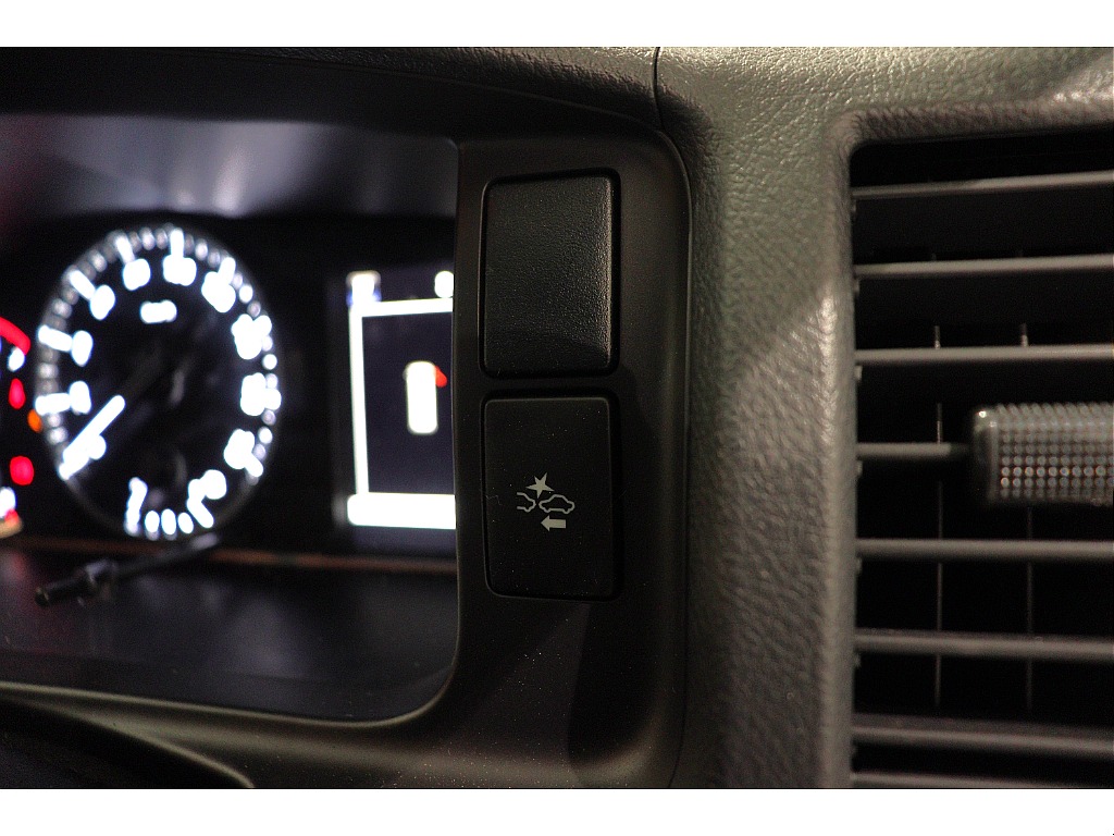 トヨタ ハイエース(7枚目)