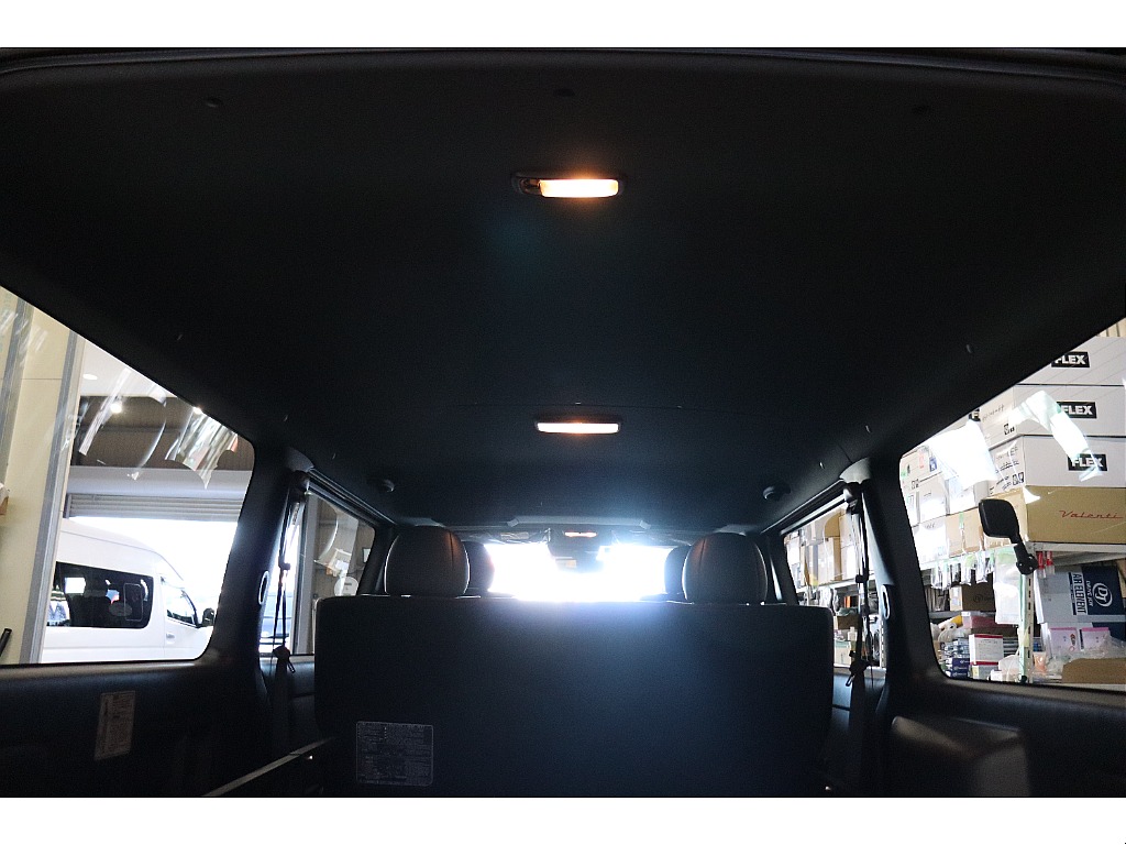 トヨタ ハイエースバン(32枚目)