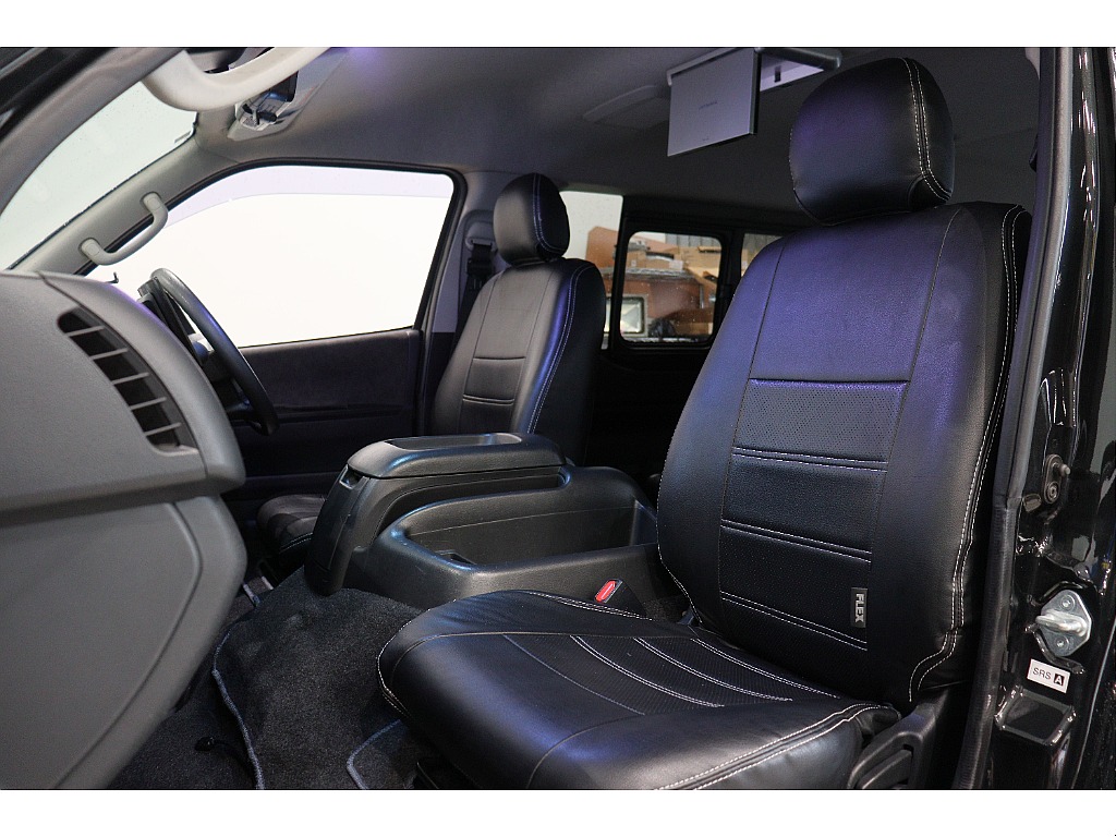 トヨタ ハイエース(16枚目)