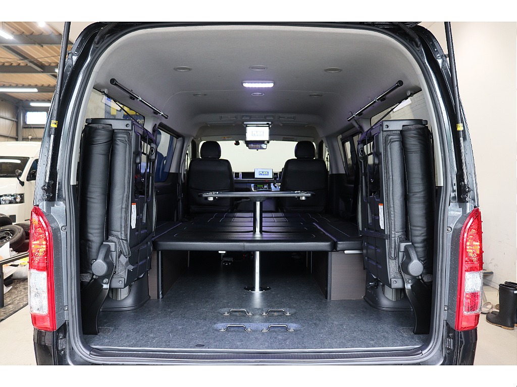 トヨタ ハイエース(42枚目)