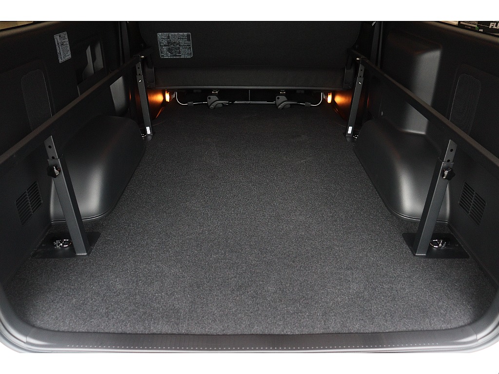 トヨタ ハイエースバン(18枚目)