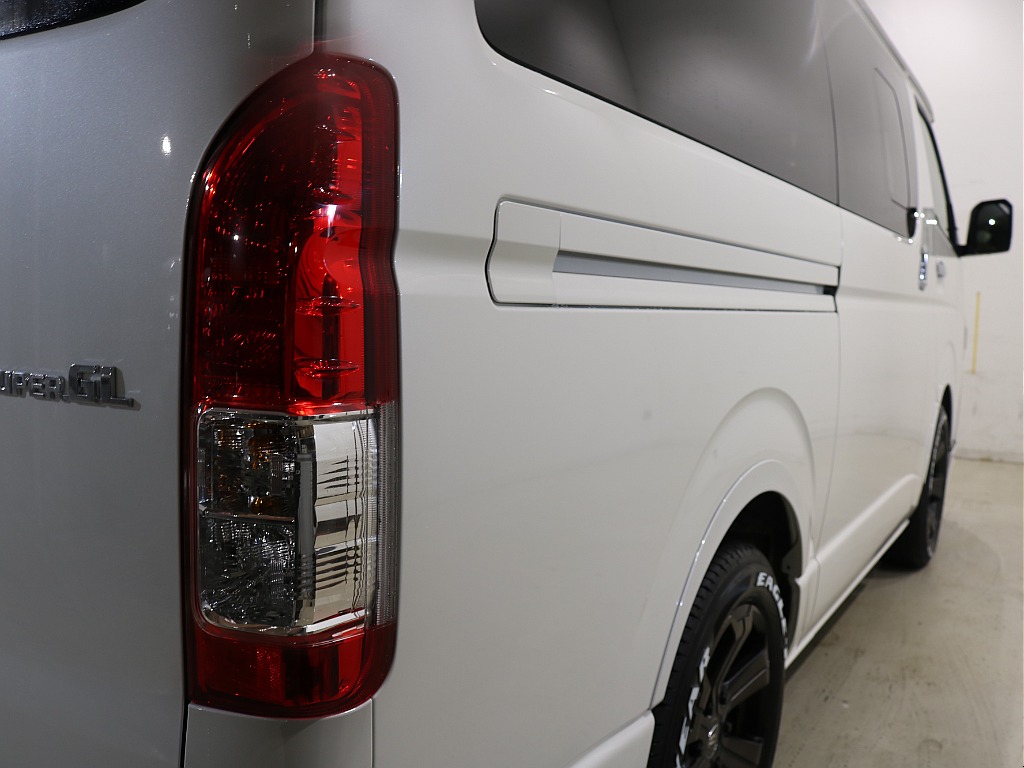 トヨタ ハイエースバン(33枚目)