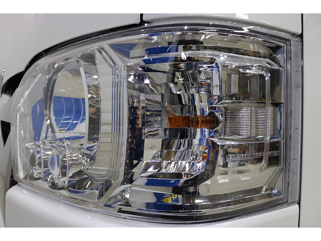 トヨタ ハイエースバン(51枚目)