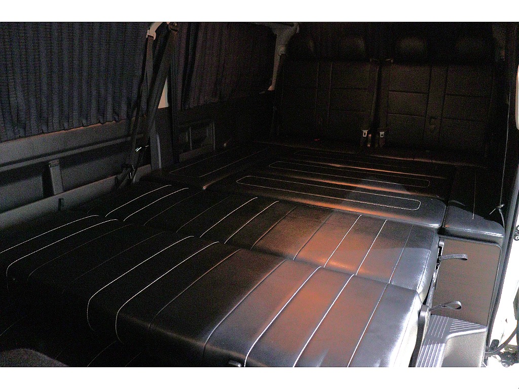 トヨタ ハイエース(35枚目)