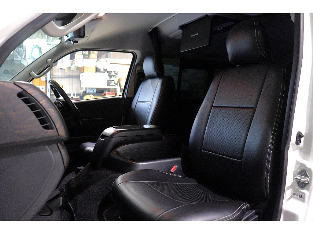 トヨタ ハイエース(6枚目)