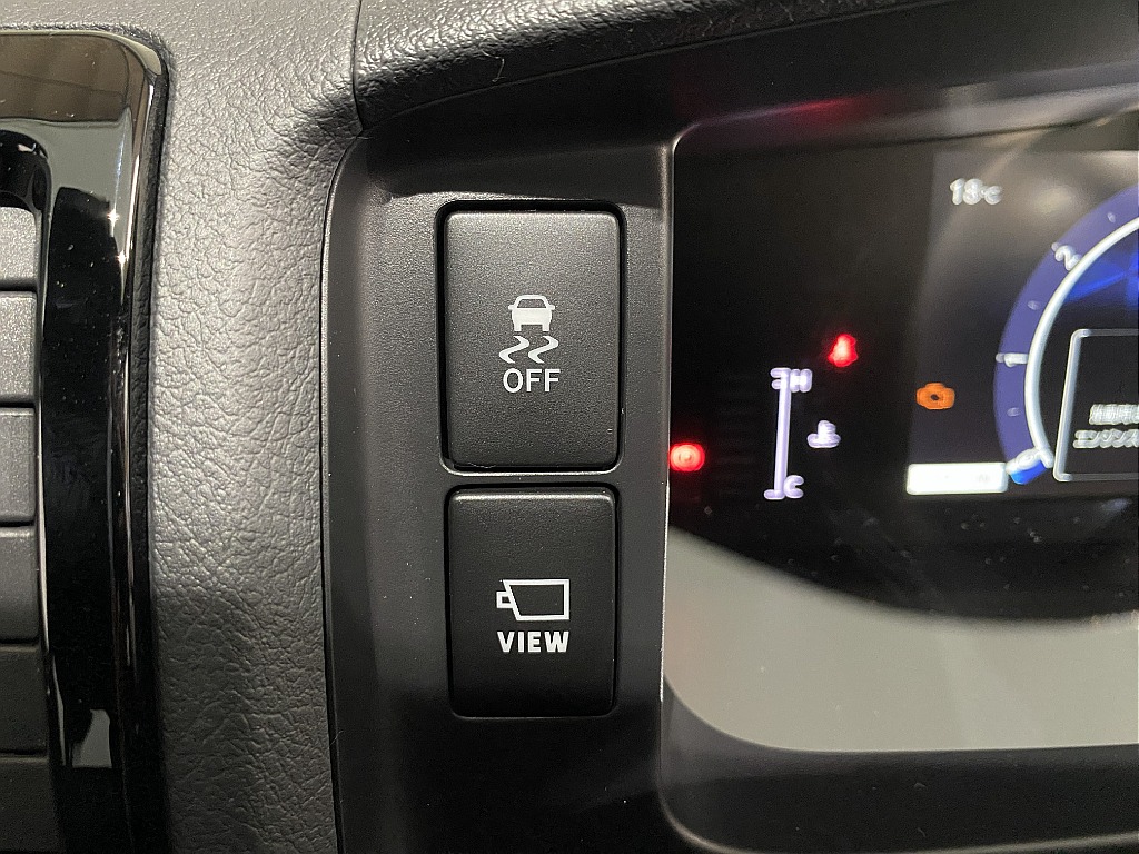 トヨタ ハイエースバン(32枚目)