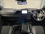 トヨタ ハイエースバン(6枚目)