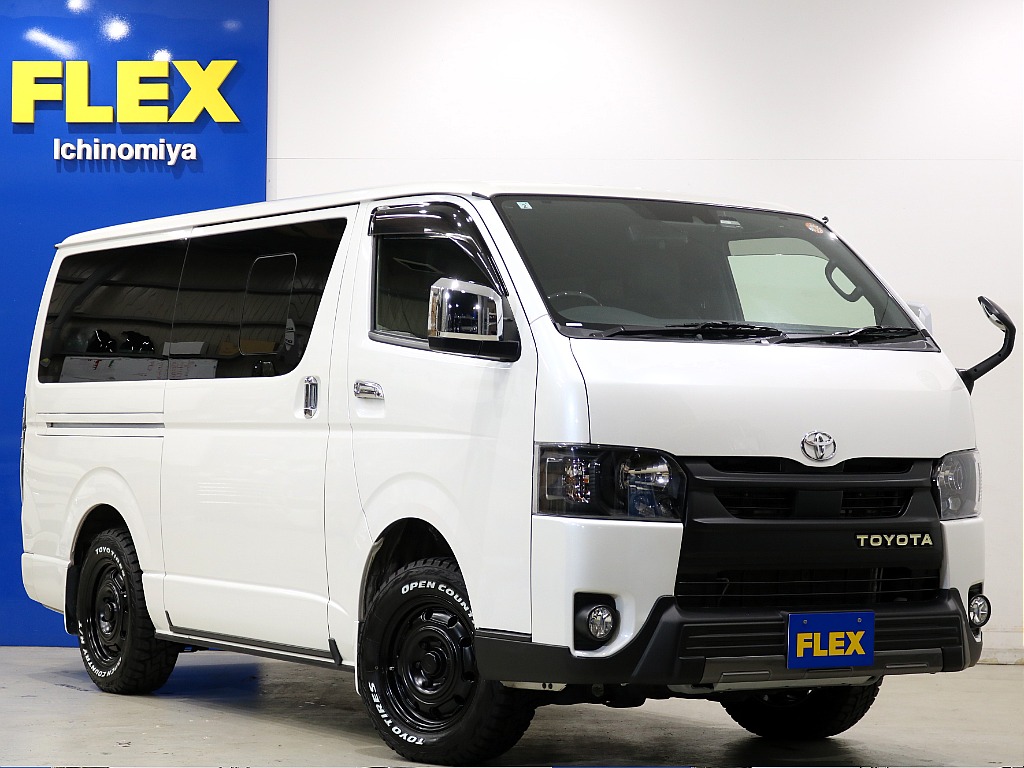 トヨタ ハイエースバン(6枚目)