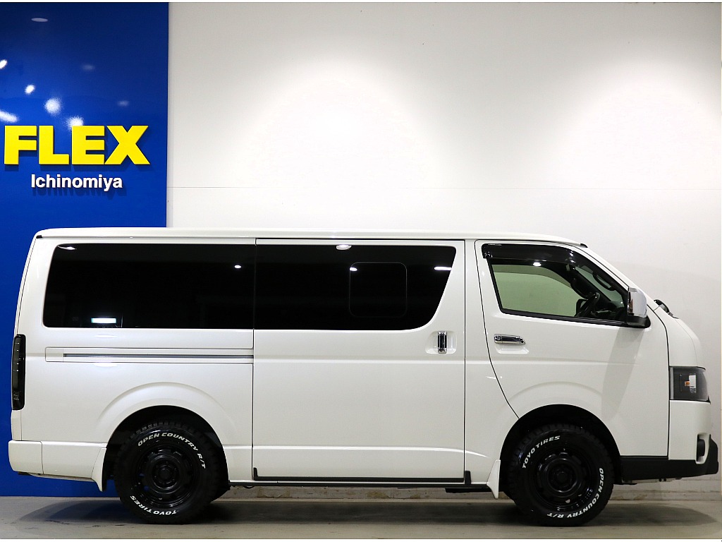 トヨタ ハイエースバン(8枚目)