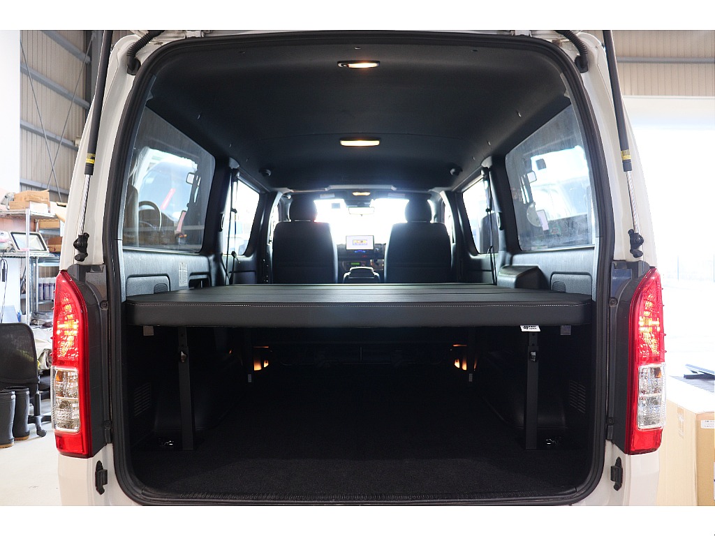 トヨタ ハイエースバン(11枚目)