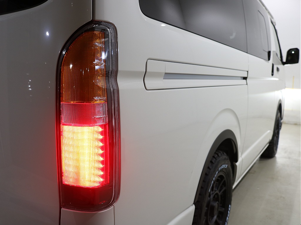 FLEX クラシックLEDテールランプ