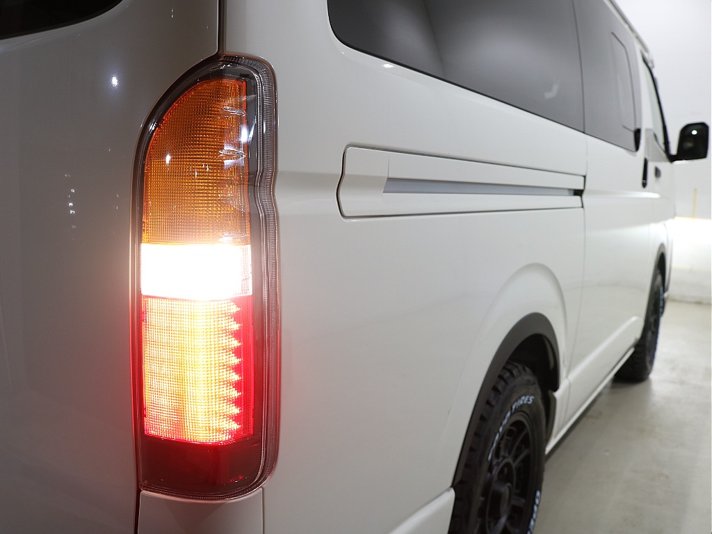 FLEX クラシックLEDテールランプ