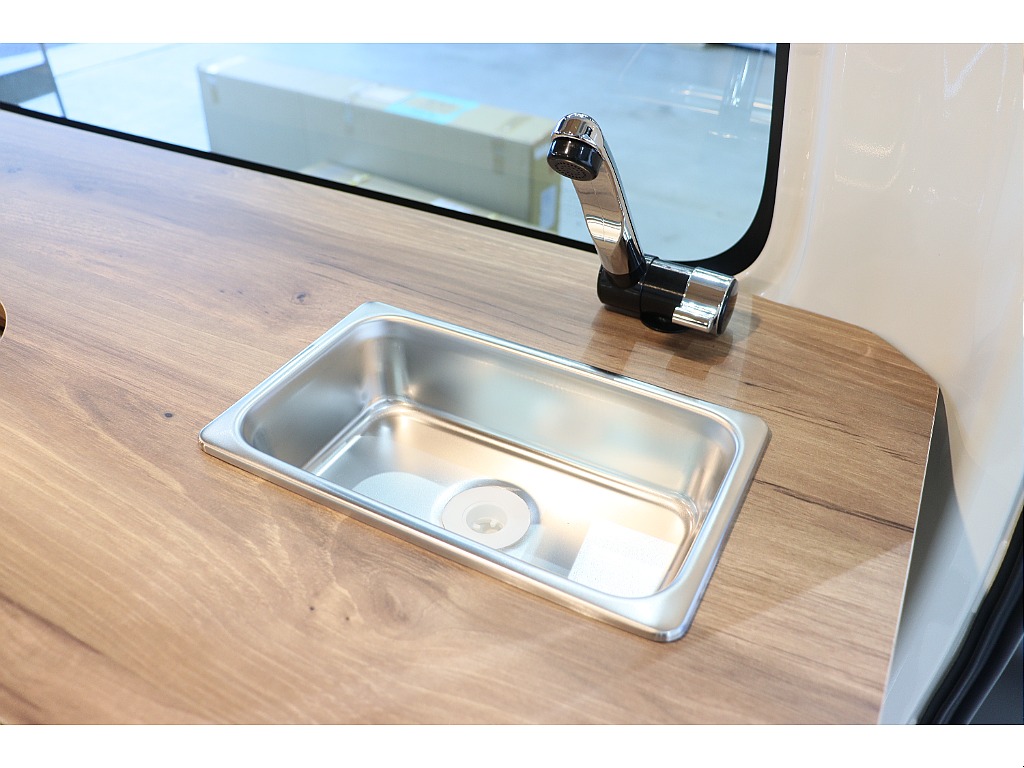 ステンレス製シンク