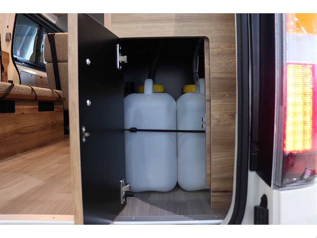 13L 給水、排水タンク