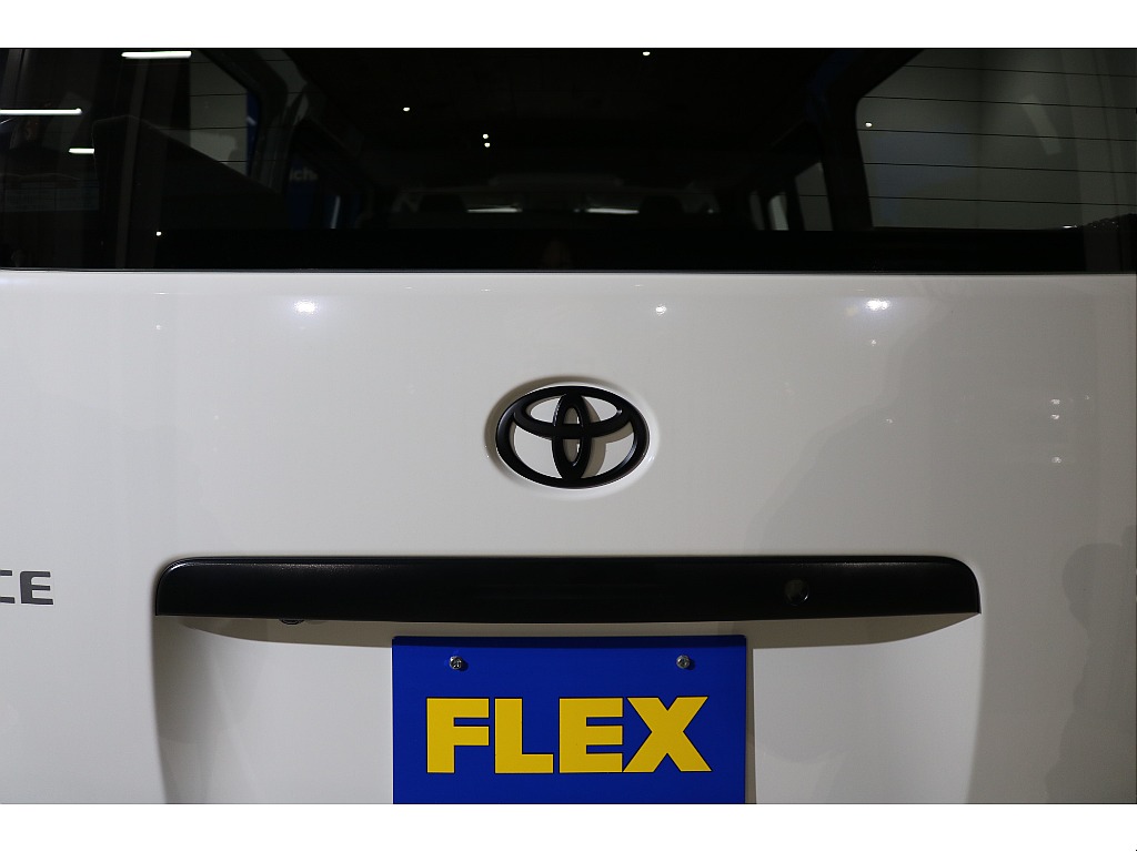 トヨタエンブレム前後 マットブラック塗装