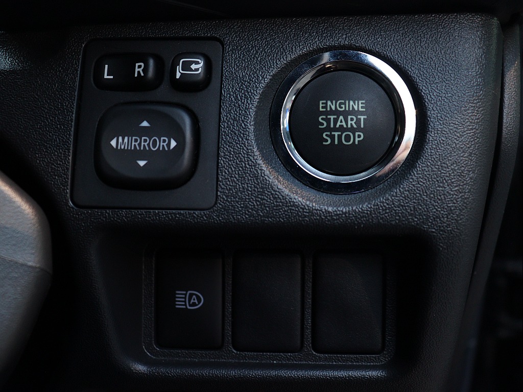 トヨタ ハイエースバン(40枚目)