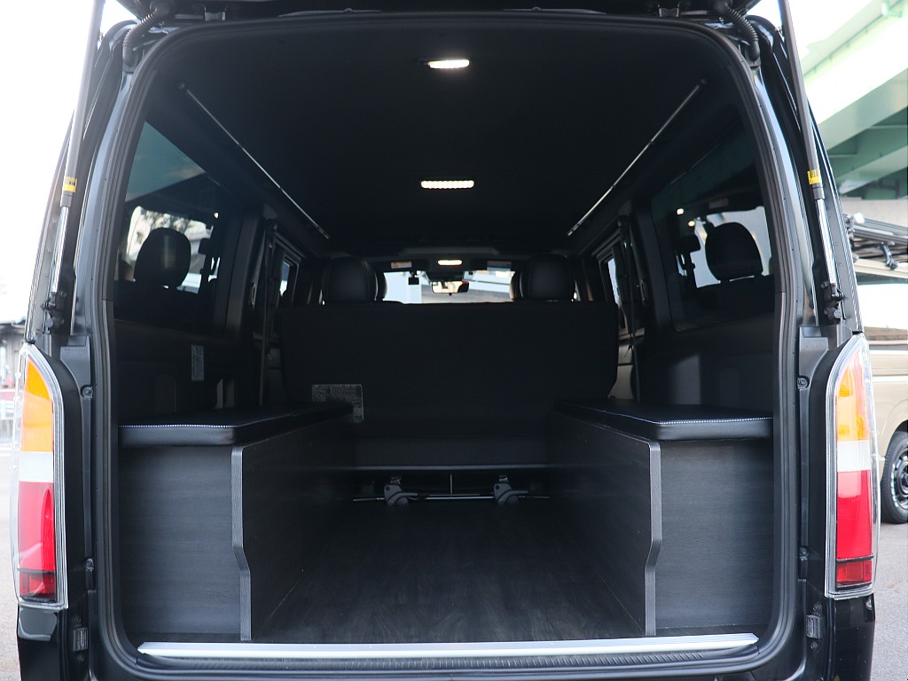 トヨタ ハイエースバン(9枚目)