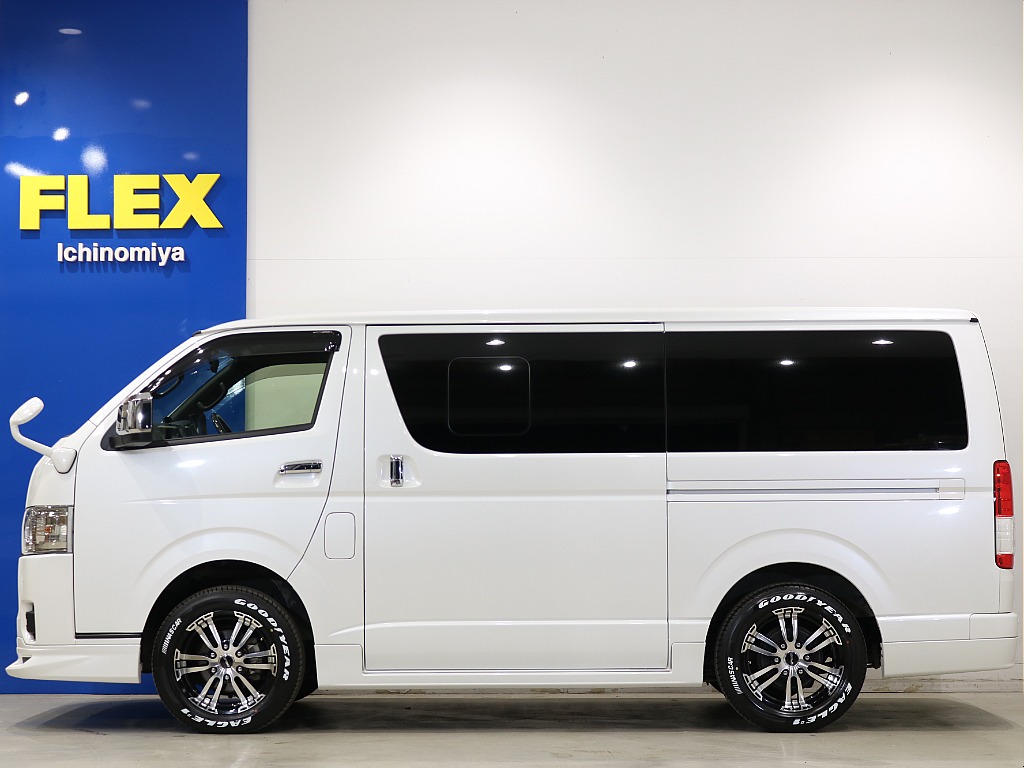 トヨタ ハイエースバン(16枚目)