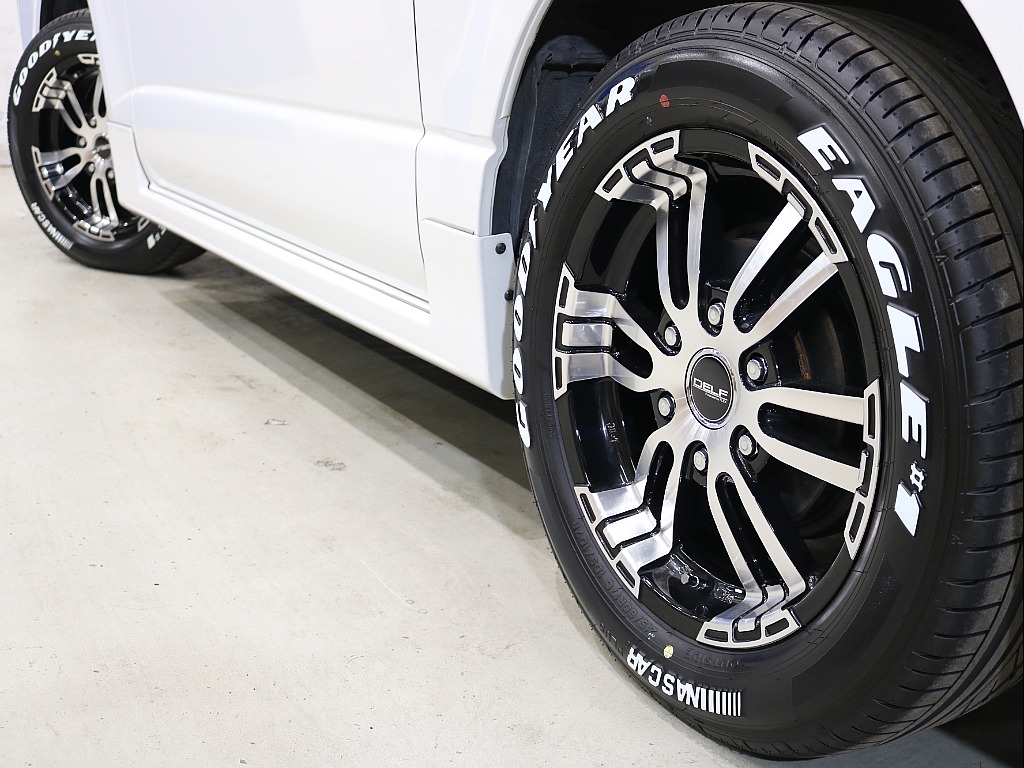 トヨタ ハイエースバン(19枚目)