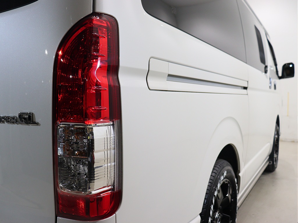 TOYOTA純正テールランプ