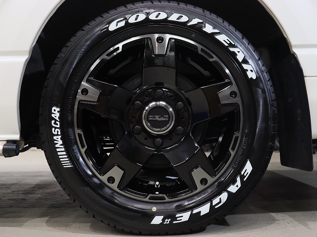 FLEX デルフ03 17インチAW/グッドイヤーナスカータイヤ