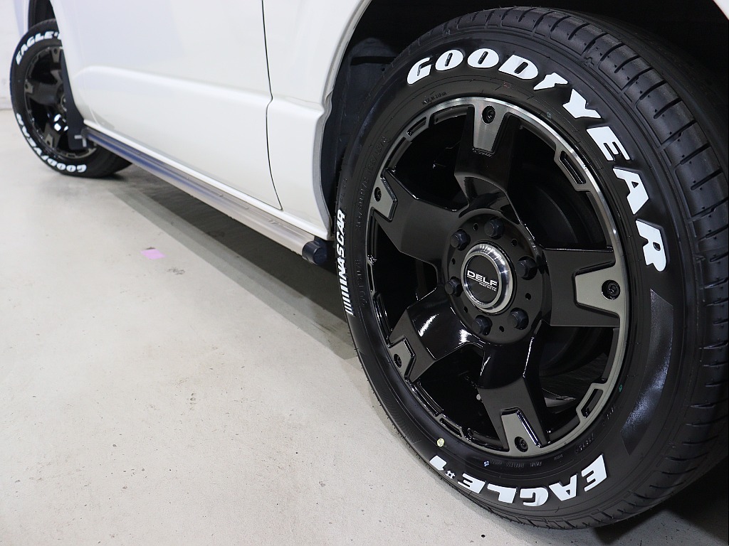 FLEX デルフ03 17インチAW/グッドイヤーナスカータイヤ