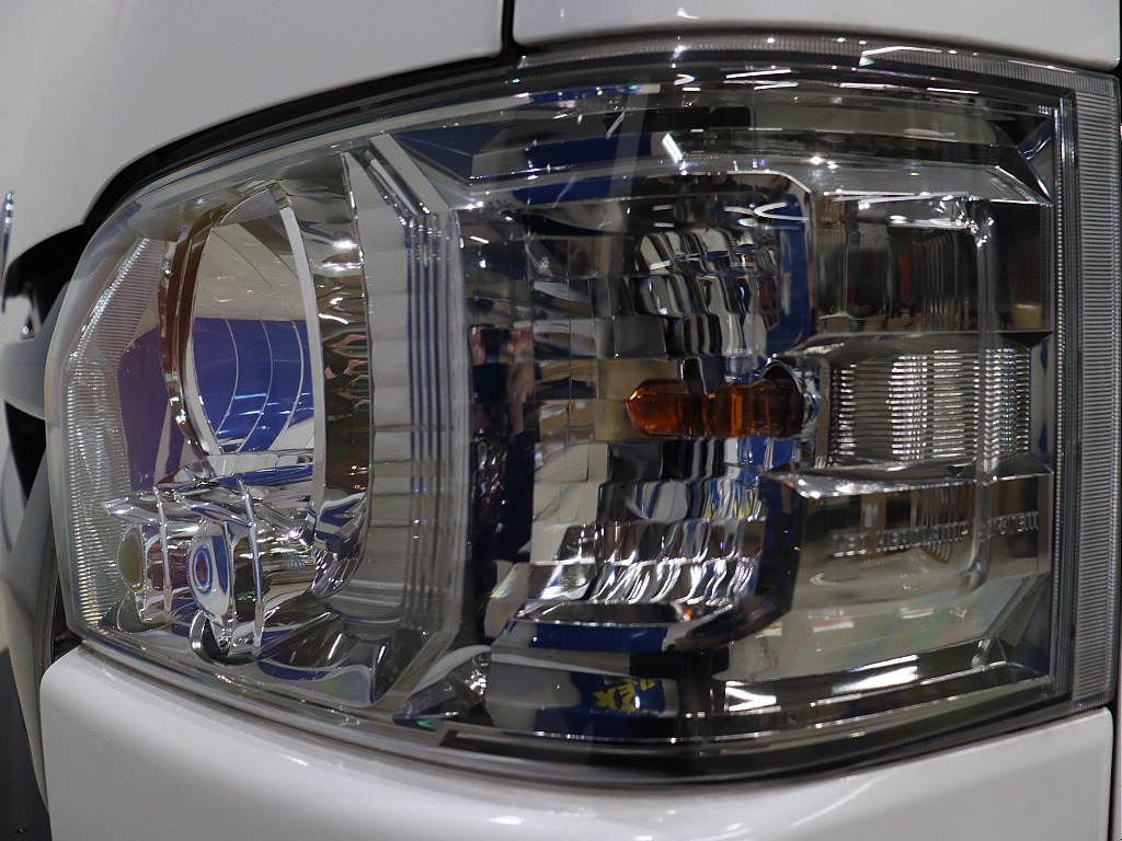 トヨタ ハイエースバン(52枚目)