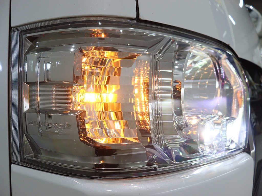 トヨタ ハイエースバン(56枚目)