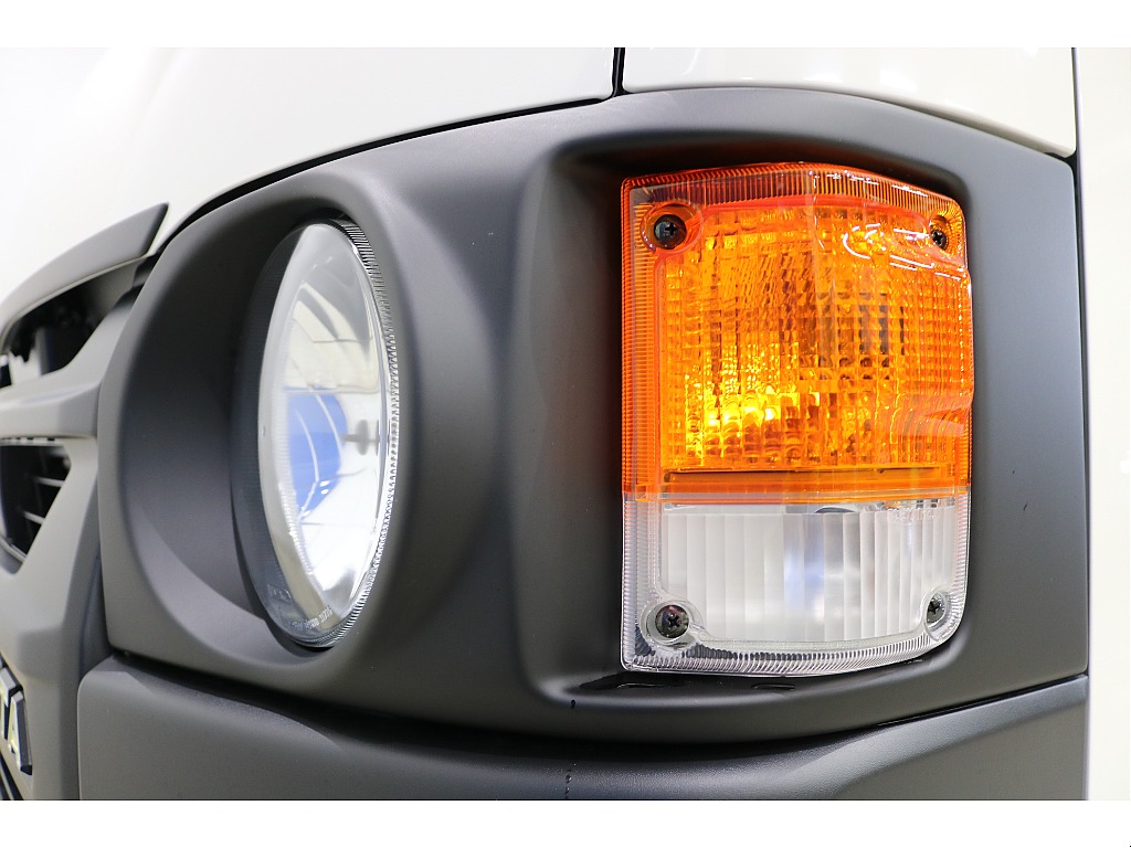 トヨタ ハイエースバン(51枚目)