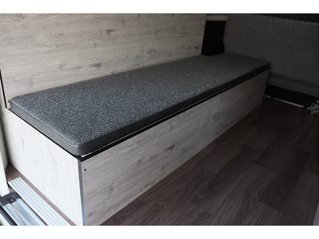 トヨタ ハイエースバン(55枚目)