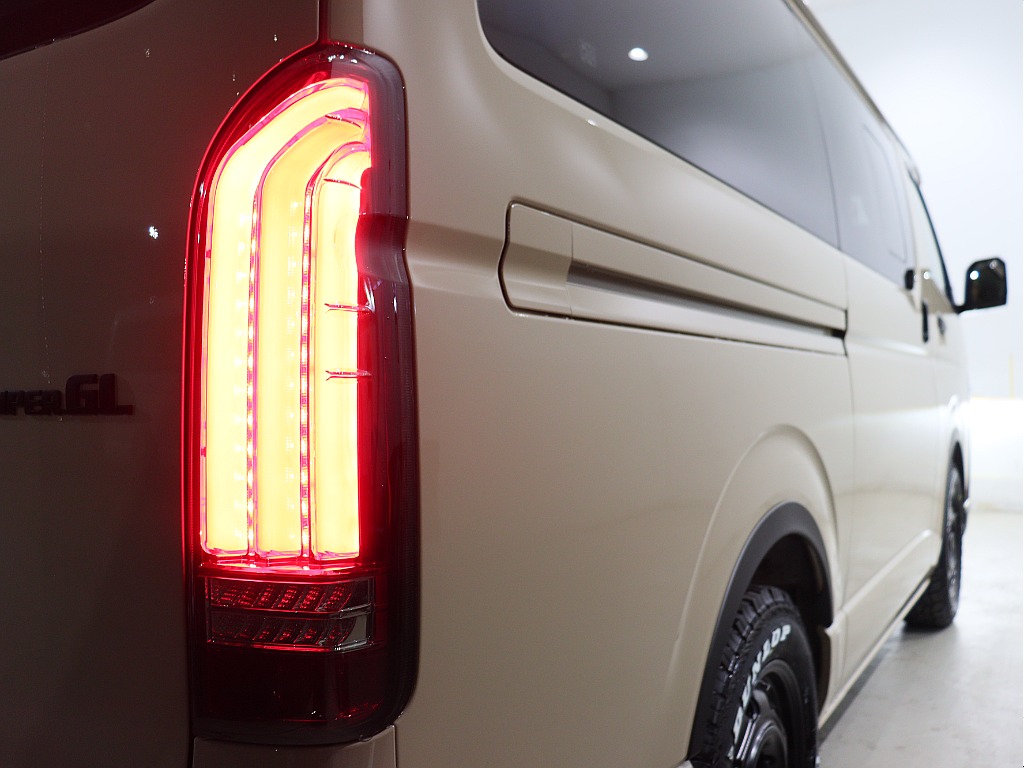 FLEX アルティメットLEDテールランプ