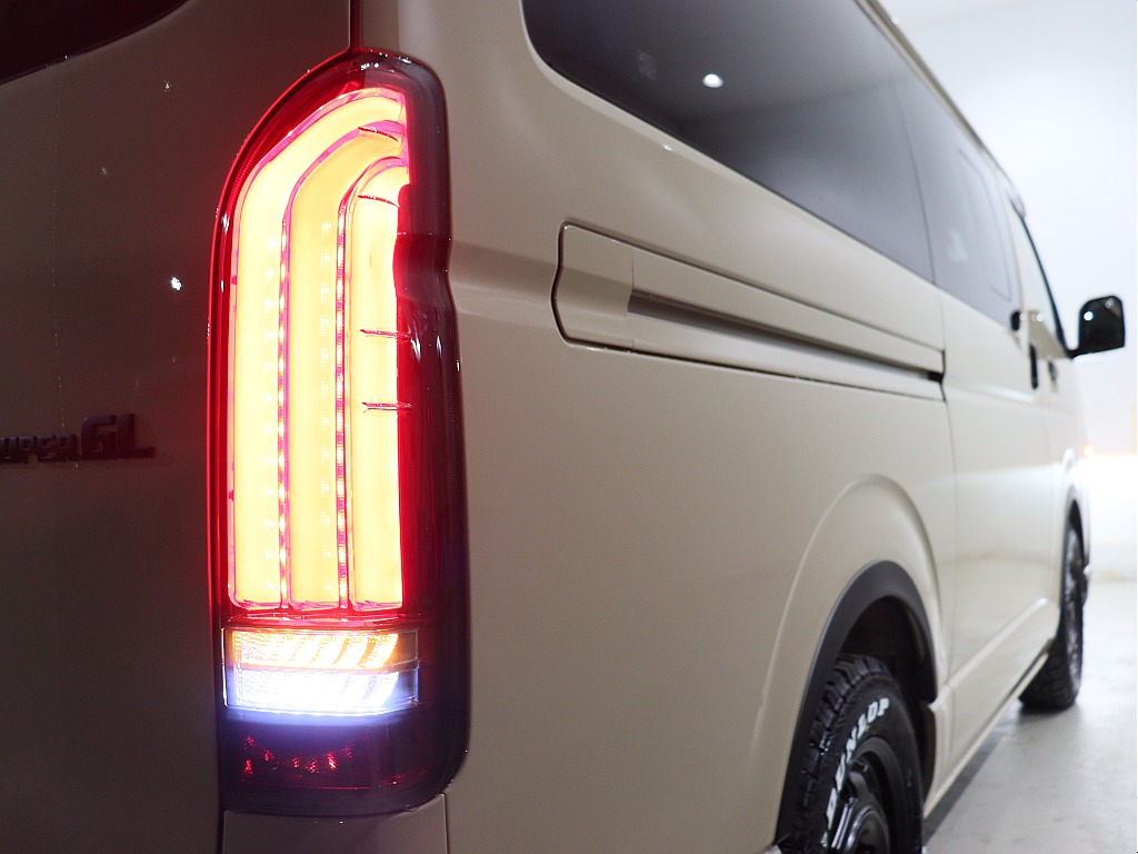 FLEX アルティメットLEDテールランプ