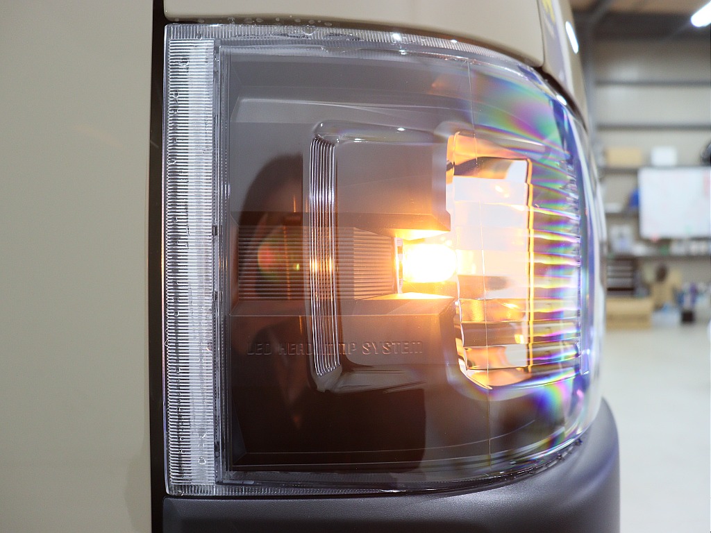 トヨタ ハイエースバン(53枚目)