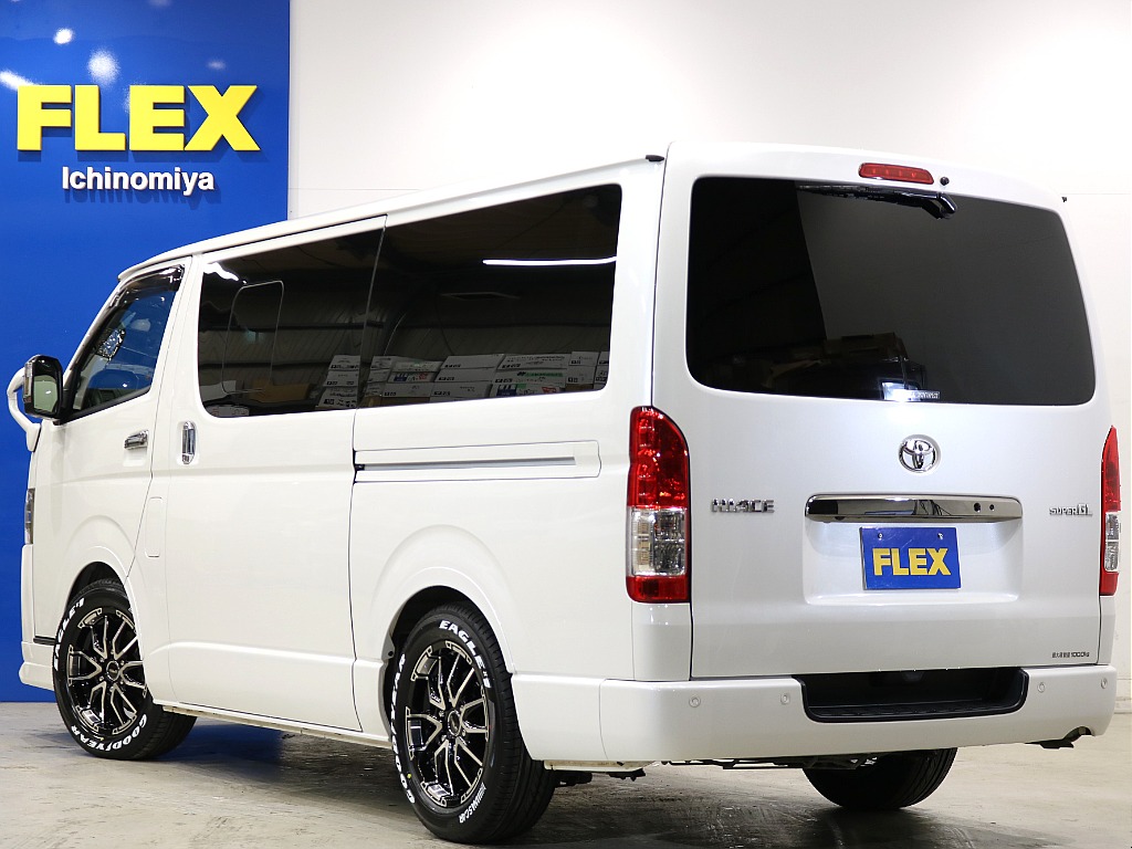 トヨタ ハイエースバン(14枚目)